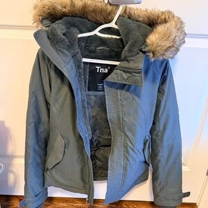 XS Aritzia Tna Short Parka in Green
